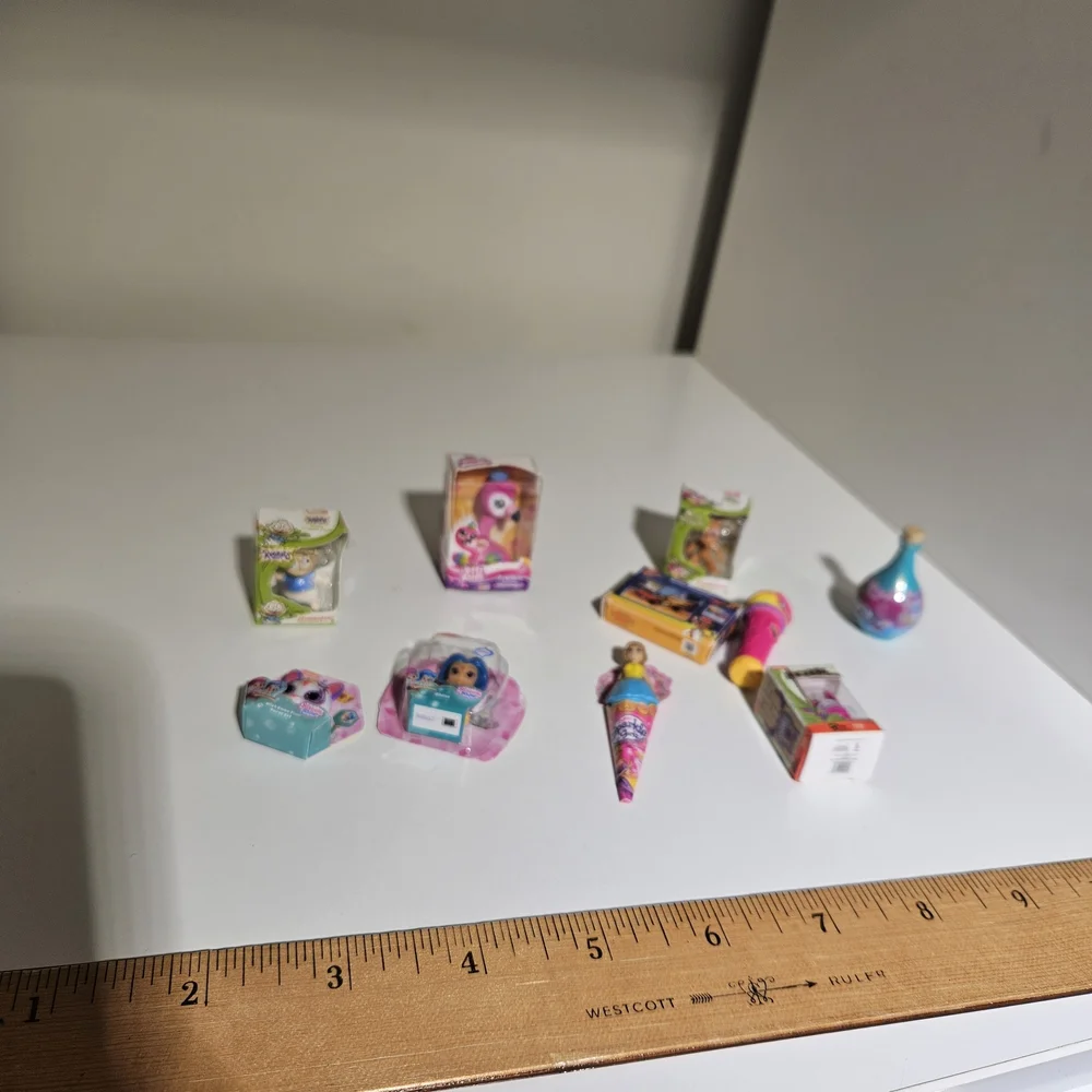 Mini Brands - Picture 1 of 3
